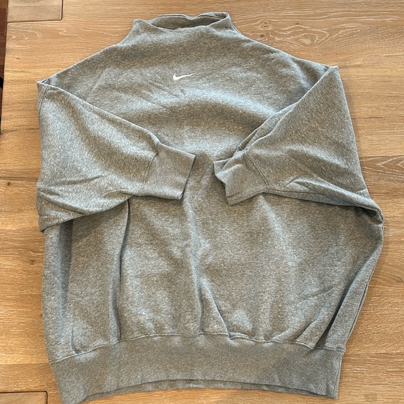 The Nike Sportswear Phoenix Fleece - Picture 6 of 9